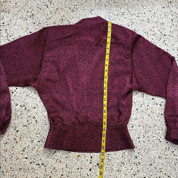 90’s vintage wrap blouse top magenta pink black print small s - Picture 7 of 7